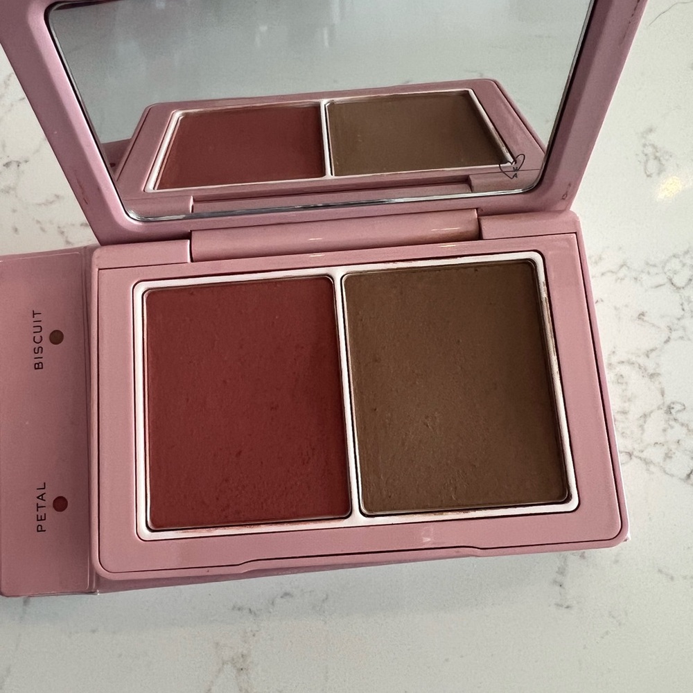 3 Westman Atelier Blush and bronzer - Picture 2 of 9